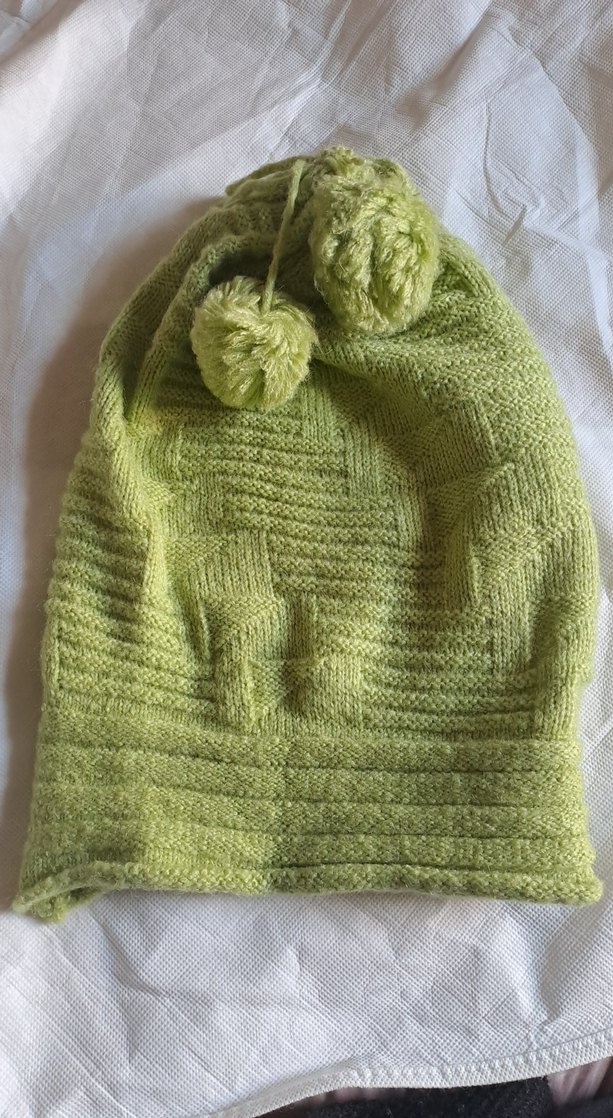 Örgü Yeşil Bere ve Boyunluk.Degişik şekillerde kullanılabilir - Görsel 3