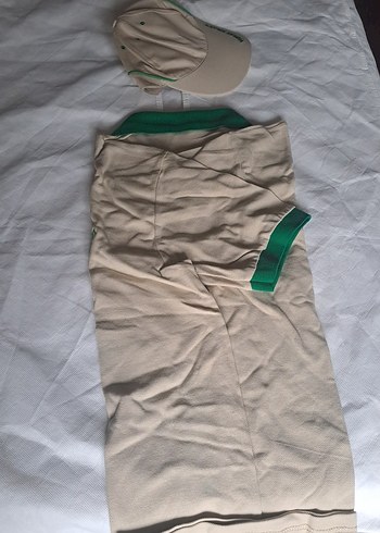 Yeşil Düğmeli Regular Fit Polo Tişört ve kasket - Görsel 4