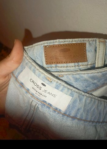 Diz Yırtık Detaylı Midi Boy Açık Mavi Kadın Jean - Görsel 6