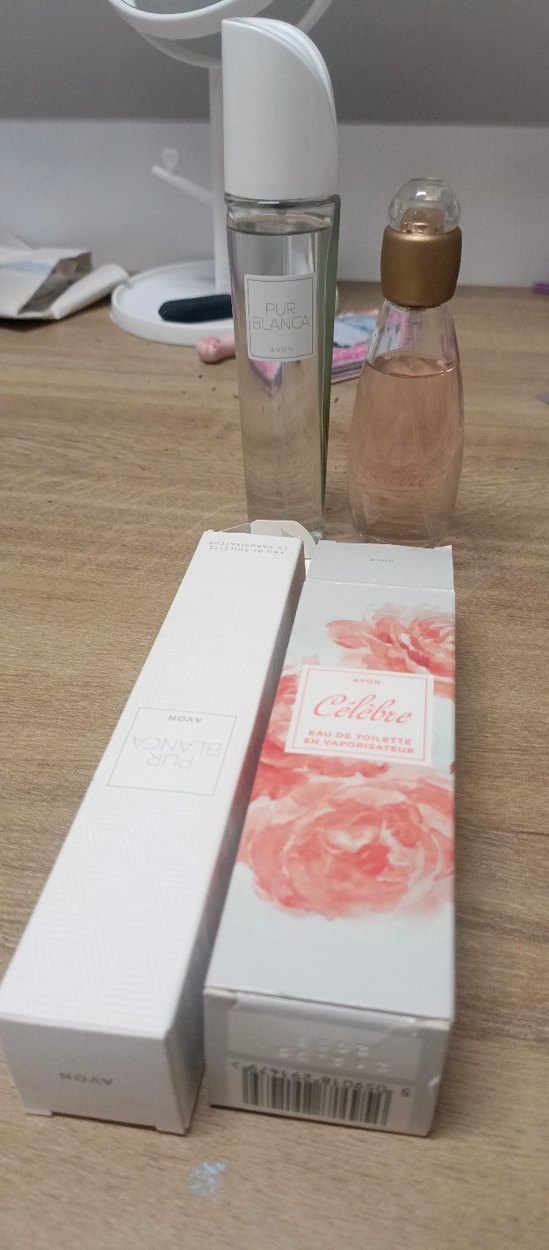 Avon Pur Blanca ve Célébre Kadın Parfüm Seti - Görsel 3