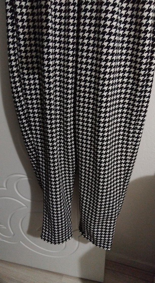 Kemerli Siyah Beyaz Desenli Uzun Tulum - Görsel 3