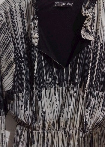 Pilili Siyah Desenli elbise - Görsel 3