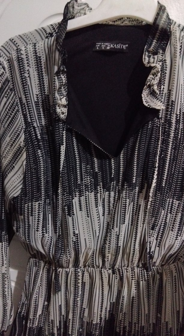 Pilili Siyah Desenli elbise - Görsel 3