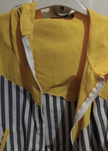 Sarı Kapüşonlu Çizgili Kadın Ceket - Görsel 2