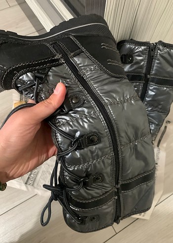 Gri Kadın Dolgu Topuklu Bağcıklı Bot - Görsel 5