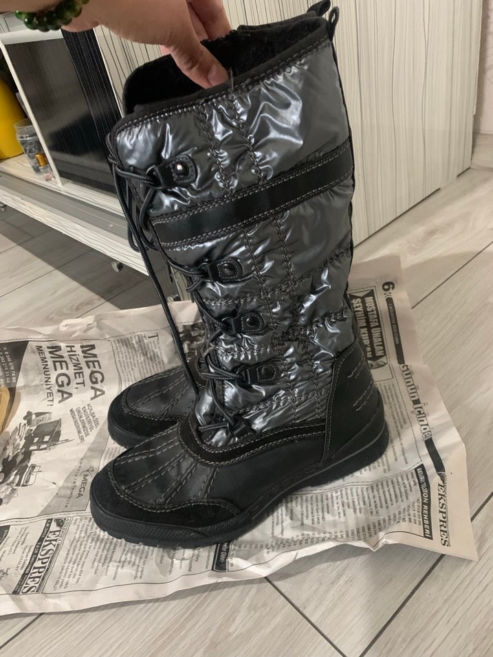 Gri Kadın Dolgu Topuklu Bağcıklı Bot - Görsel 3