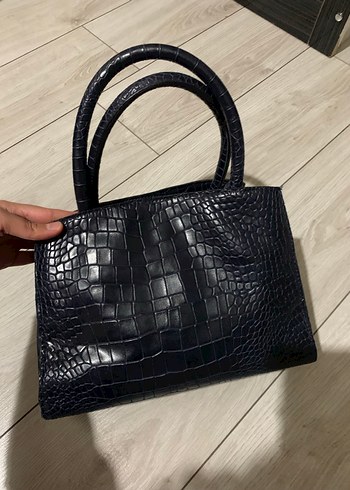 Kroko Desenli Siyah Deri Kadın Çanta - Görsel 3