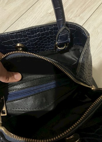 Kroko Desenli Siyah Deri Kadın Çanta - Görsel 11