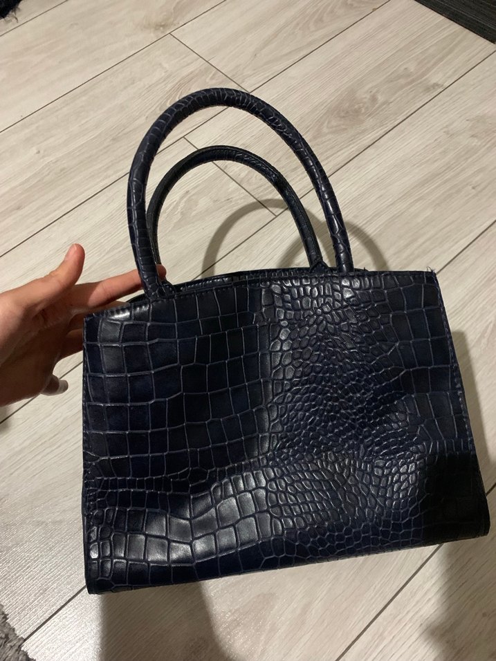 Kroko Desenli Siyah Deri Kadın Çanta - Görsel 5