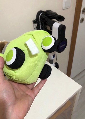 Yeşil Disney Cars Mike peluş araba - Görsel 3