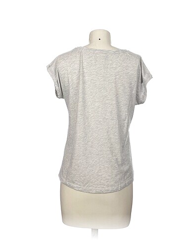 l Beden Diğer T-shirt %70 İndirimli.
