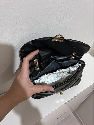 Siyah çanta - Görsel 4