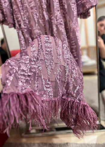 Mor Uzun Kollu Kürklü İşlemeli Abiye Elbise - Görsel 3