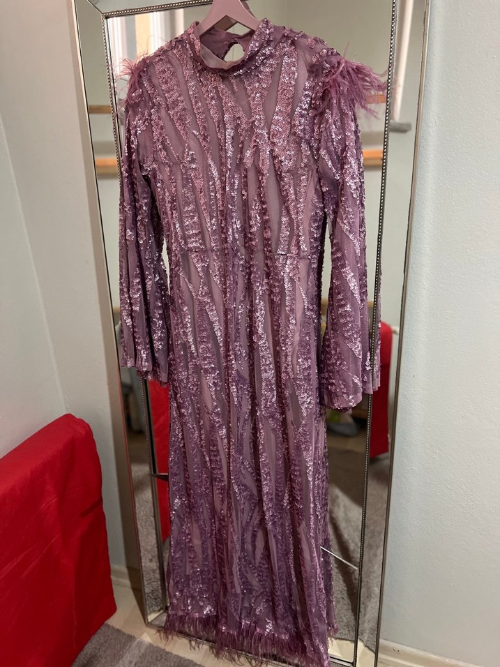 Mor Uzun Kollu Kürklü İşlemeli Abiye Elbise - Görsel 5