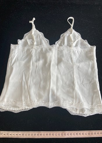 Dantel Detaylı Beyaz Saten Büstiyer - Görsel 2