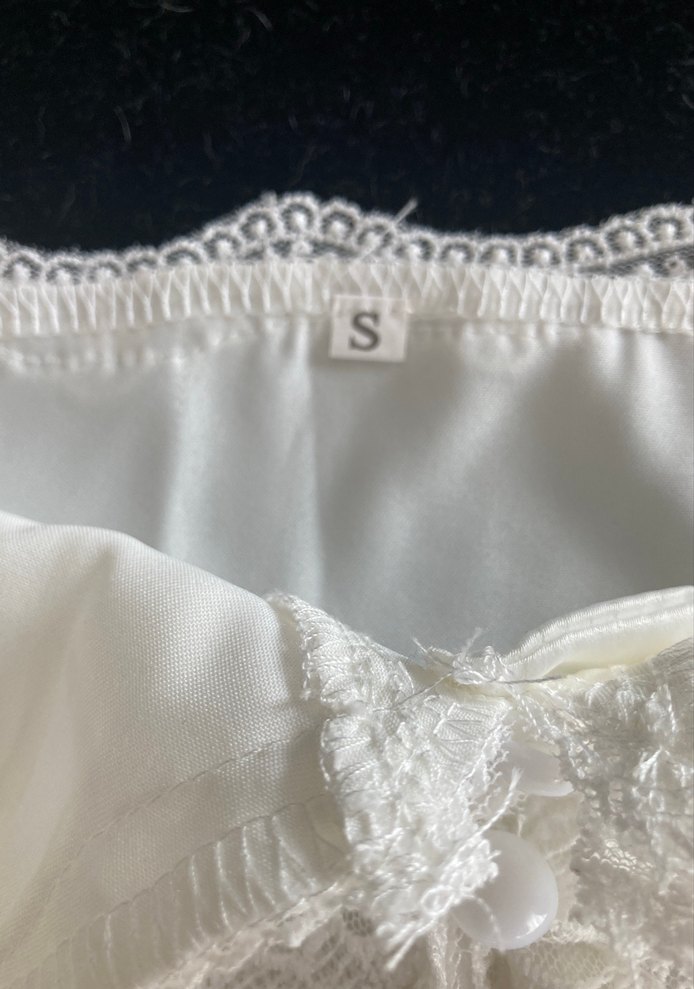 Dantel Detaylı Beyaz Saten Büstiyer - Görsel 3