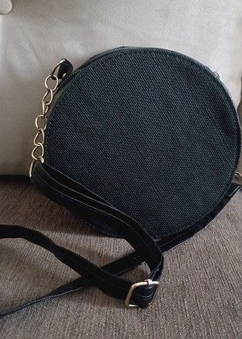 Minimalist Siyah Kadın Yuvarlak Çanta