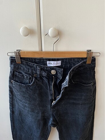 Zara Zara Jean