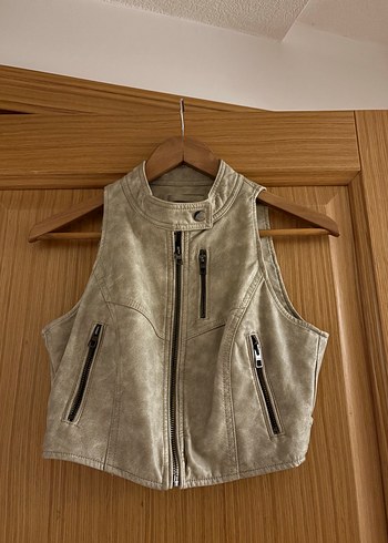 Bershka deri yelek