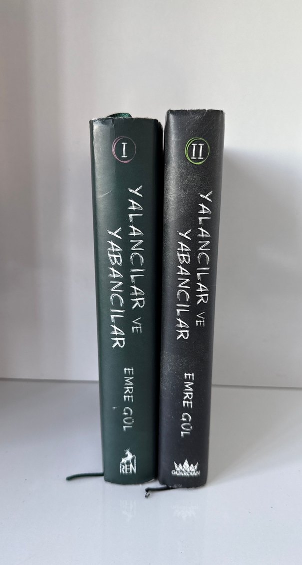 Emre Gül - Yalancılar ve Yabancılar Roman Seti - Görsel 2