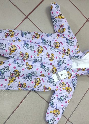 Kapüşonlu Desenli Örgü Kız Bebek Tulumu - Görsel 6