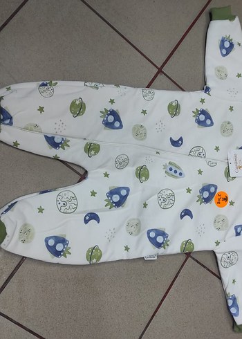 Renkli Baskılı Erkek Çocuk Mont - Görsel 17