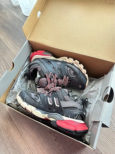 Balenciaga Balenciaga track orijinal 37 no ayakkabı