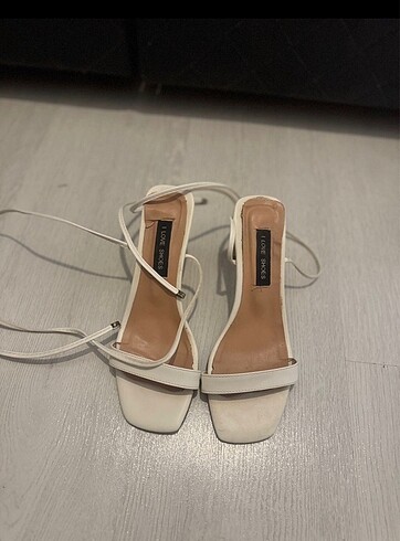 Zara Topuklu sandalet