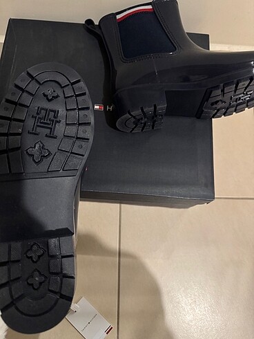 38 Beden Tommy hilfiger yağmur botu