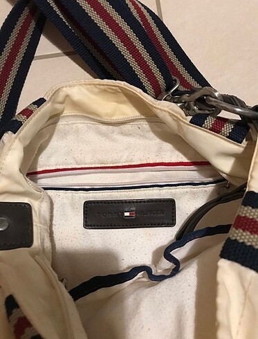Beden Tommy hilfiger çanta