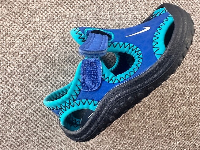 18 Beden Nike bebek sandalet