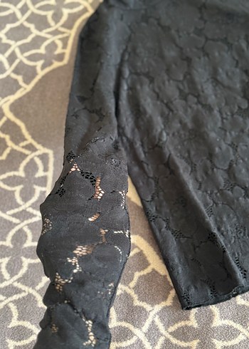 Dantel Detaylı Bluz - Görsel 3