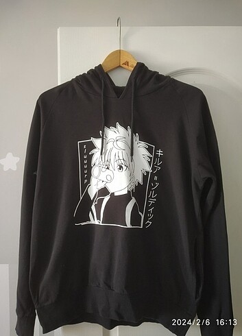 3 ürün fiyatidir.Anime kapşonlu 2 adet sweat 200 tshirt 100 L be - Görsel 4