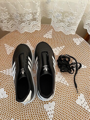 Adidas Bayan Siyah Spor Ayakkabı 39 Numara