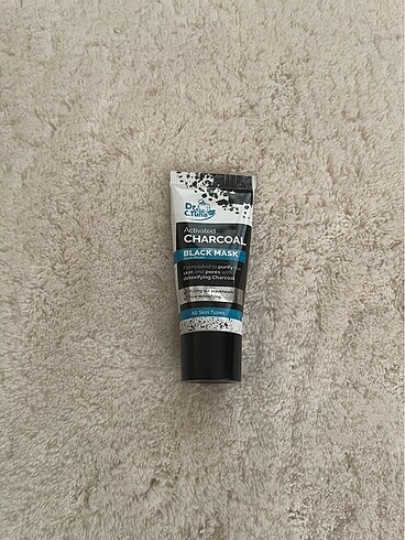 Farmasi Siyah Maske - Görsel 2