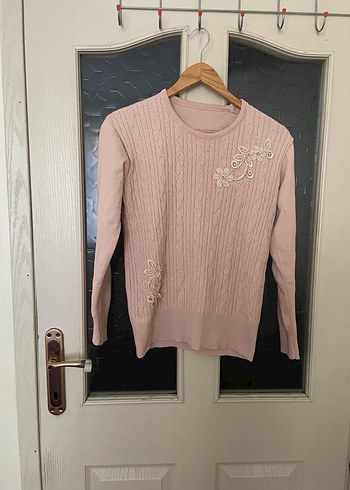 Nakış Detaylı Bej Triko Kazak - Görsel 3