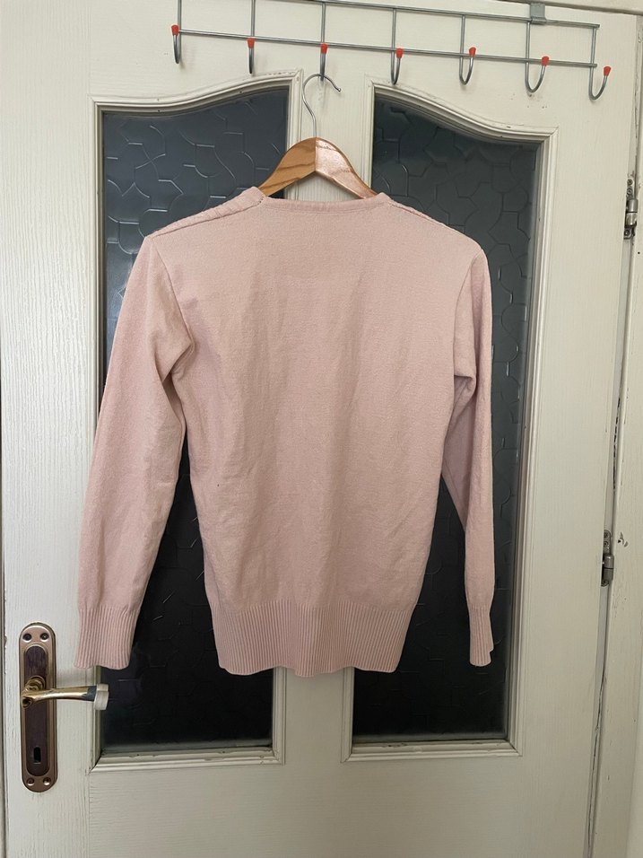 Nakış Detaylı Bej Triko Kazak - Görsel 4