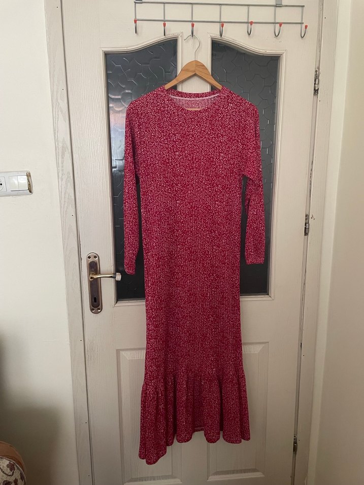 Kırmızı   Piliseli Tesettür Elbise - Görsel 4