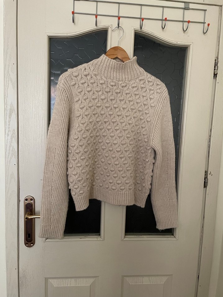 Bej Boğazlı Örgü Kadın Kazak - Görsel 2