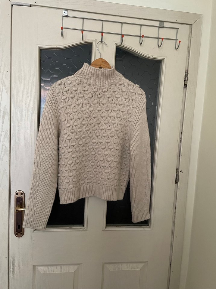 Bej Boğazlı Örgü Kadın Kazak - Görsel 3