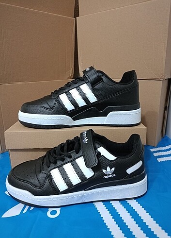 Adidas forum low