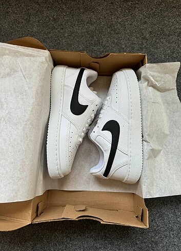 Nike Court Vision 