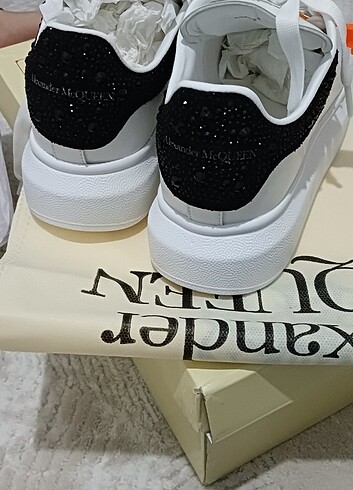 Alexander McQueen Alexander McQueen