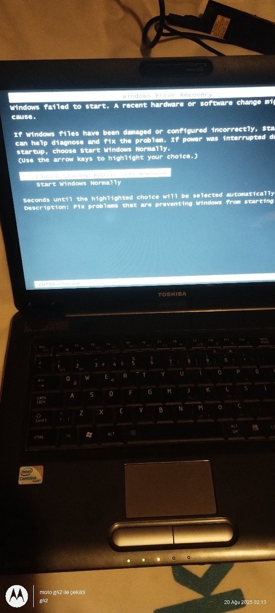 Toshiba Laptop - Görsel 4