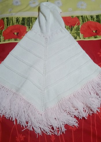 Nakışlı Beyaz Kız Çocuk Ponçosu - Görsel 4