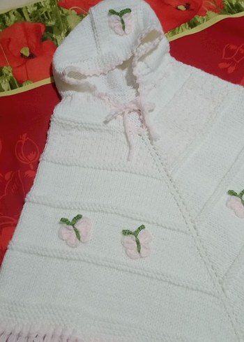 Nakışlı Beyaz Kız Çocuk Ponçosu - Görsel 2