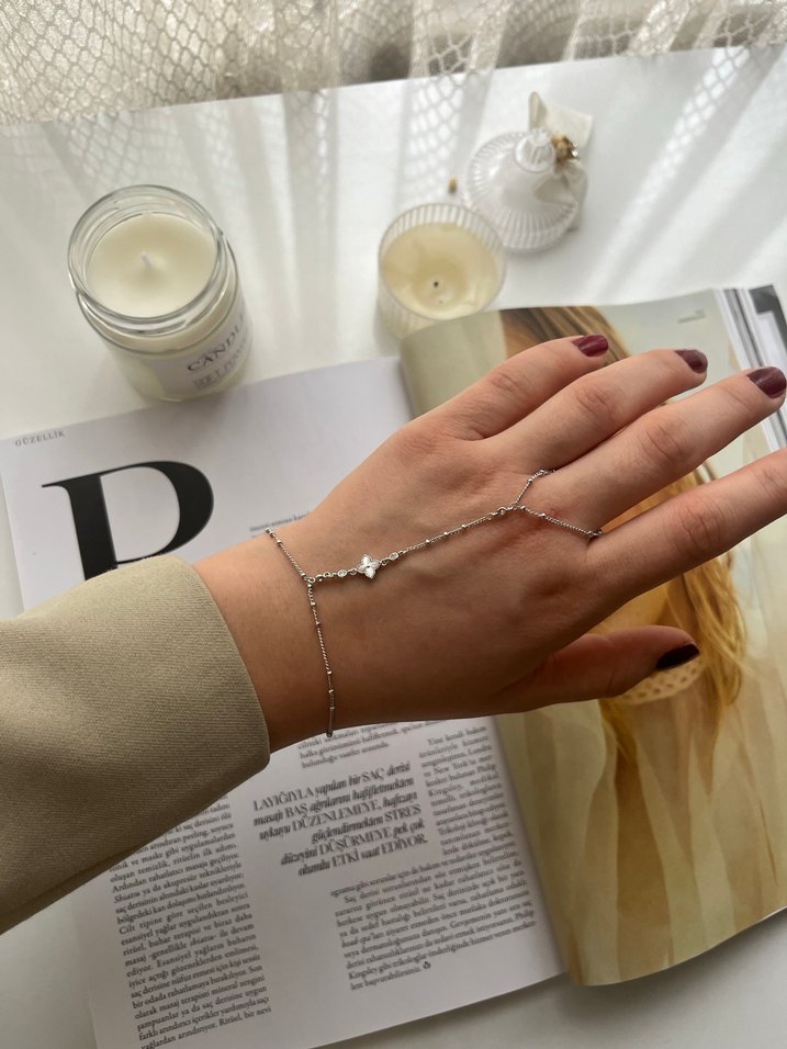 Beyaz Yılan Desenli Zincirli Kadın El Zinciri çelik - Görsel 2