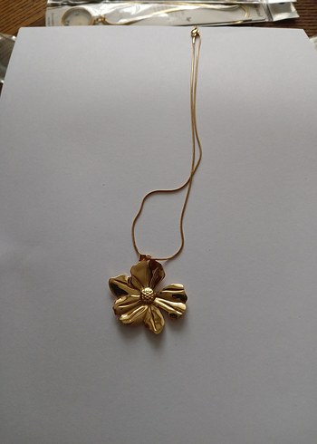 Altın Renkli Çiçekli Midi Kolye celik - Görsel 2