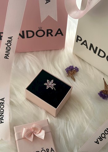 Pandora Işıltılı Pembe Herbaryum Yüzük