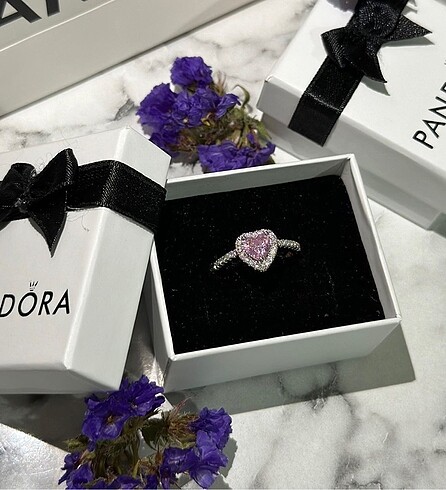 Pandora Yüzük